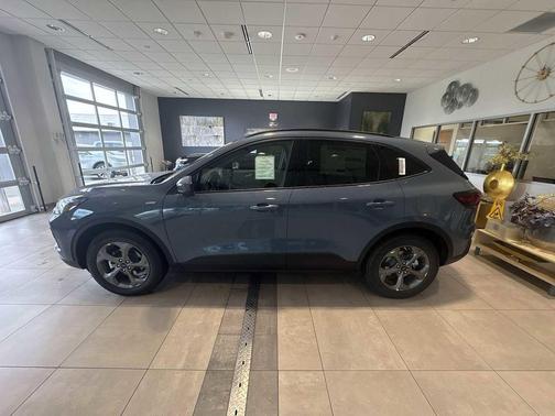 2026 Ford Escape ST-Line Select