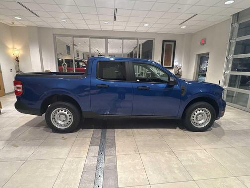 2023 Ford Maverick XL