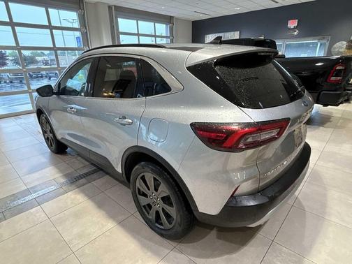 ICONIC SILVER METALLIC 2024 Ford Escape Platinum