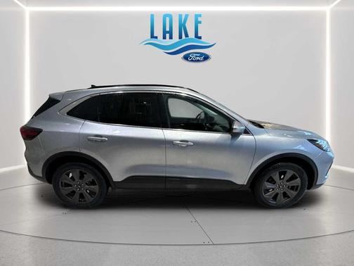 ICONIC SILVER METALLIC 2024 Ford Escape Platinum