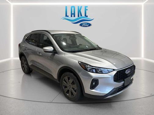ICONIC SILVER METALLIC 2024 Ford Escape Platinum