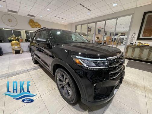 2026 Ford Explorer Active w/200A Pkg