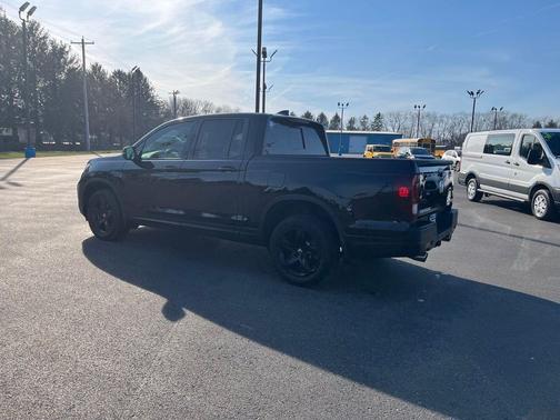 2023 Honda Ridgeline Black