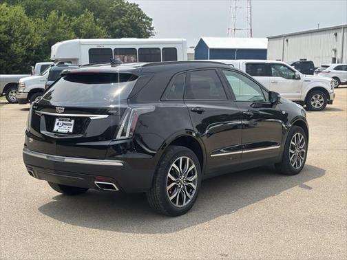 2022 Cadillac XT5 Sport