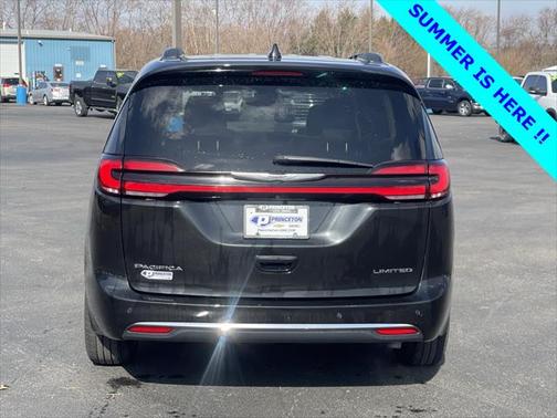 2023 Chrysler Pacifica Limited