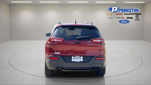 2017 Jeep Cherokee Sport