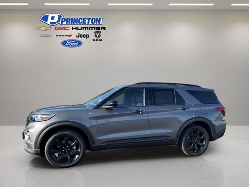 2024 Ford Explorer ST-Line