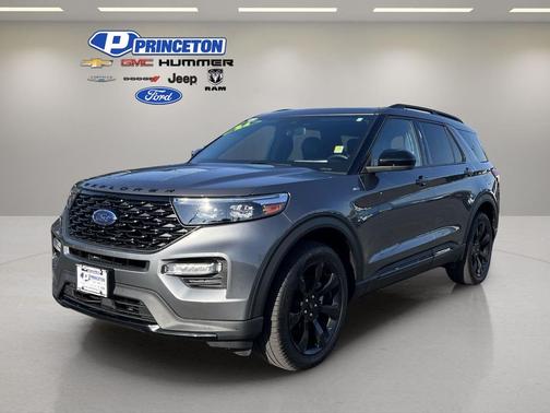 2024 Ford Explorer ST-Line