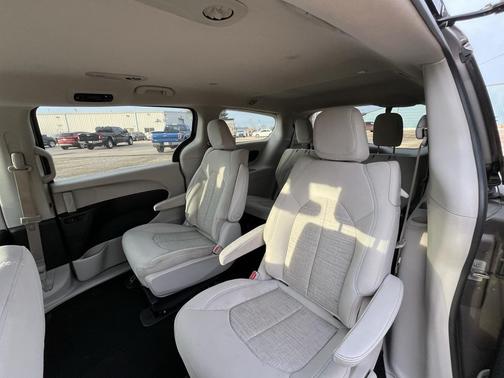 2018 Chrysler Pacifica Hybrid Touring Plus