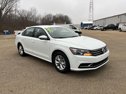 2018 Volkswagen Passat 2.0T S