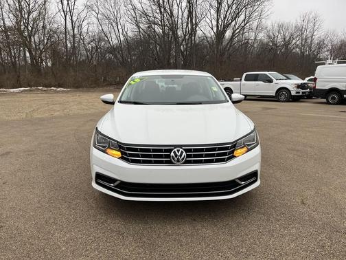 2018 Volkswagen Passat 2.0T S