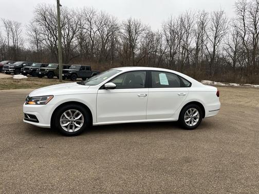 2018 Volkswagen Passat 2.0T S