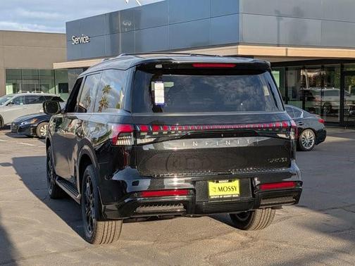 2026 INFINITI QX80 SPORT
