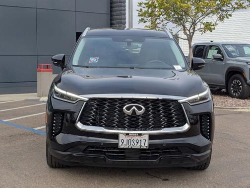 2024 INFINITI QX60 LUXE