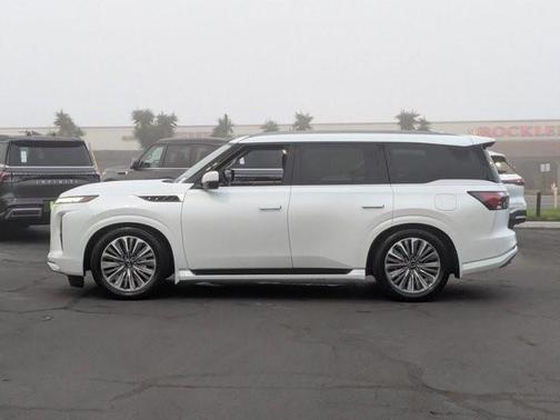 2026 INFINITI QX80 Luxe