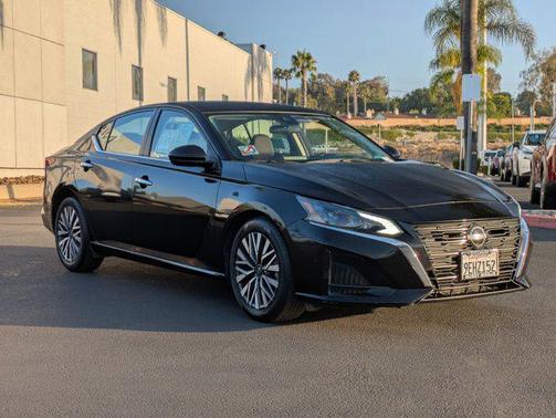 2023 Nissan Altima 2.5 SV