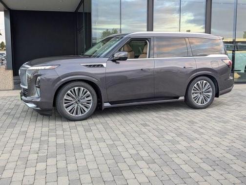 2026 INFINITI QX80 Luxe