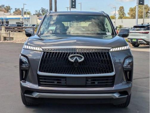 2026 INFINITI QX80 Luxe