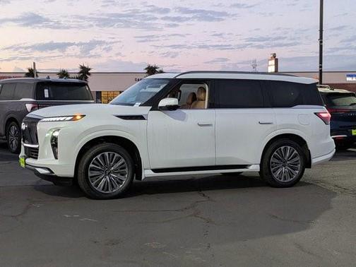 2026 INFINITI QX80 Luxe