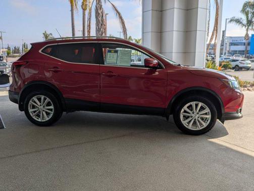 2018 Nissan Rogue Sport SV
