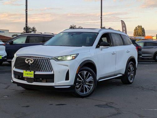 2026 INFINITI QX60 Luxe