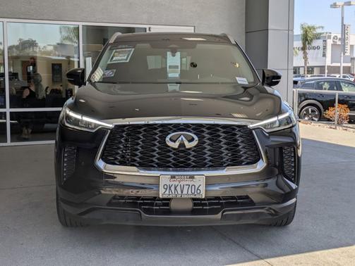 2024 INFINITI QX60 LUXE