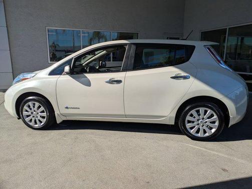 2016 Nissan Leaf S