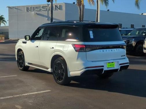 2026 INFINITI QX80 SPORT