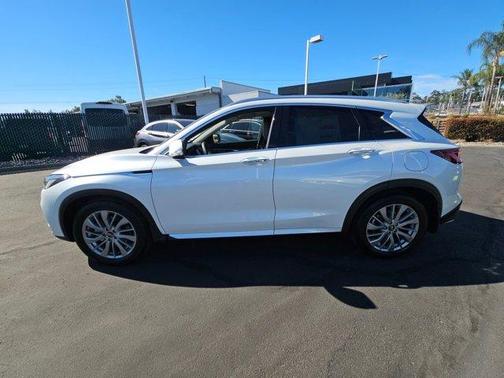 2025 INFINITI QX50 Luxe