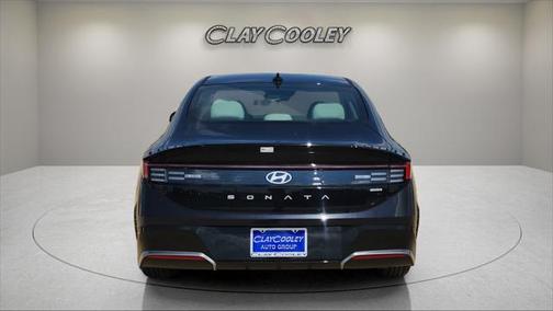 2025 Hyundai SONATA Hybrid SE
