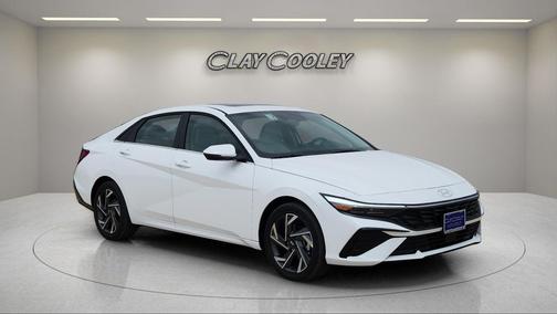 2025 Hyundai ELANTRA Limited
