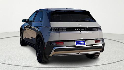 2026 Hyundai IONIQ 5 SE