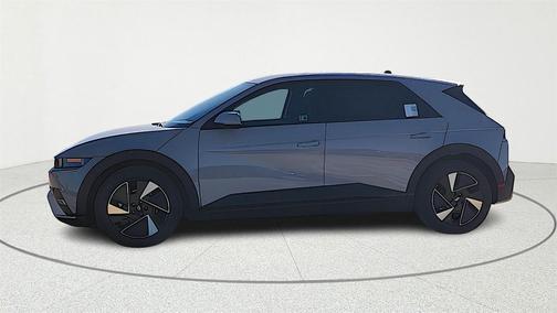 2026 Hyundai IONIQ 5 SE