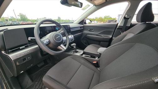 2025 Hyundai KONA SE