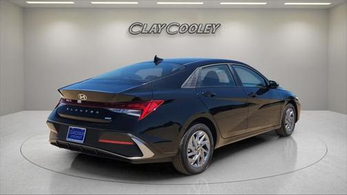 2025 Hyundai ELANTRA HEV Blue