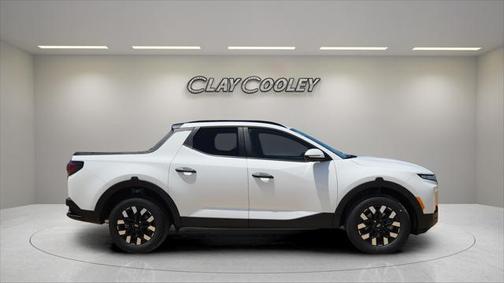 2025 Hyundai SANTA CRUZ SEL Activity