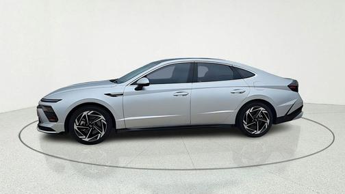 Aero Silver 2025 Hyundai SONATA SEL