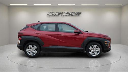 2025 Hyundai KONA SE