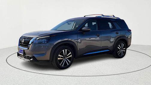2023 Nissan Pathfinder Platinum FWD