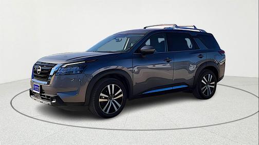 2023 Nissan Pathfinder Platinum FWD