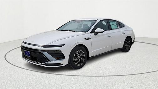 2026 Hyundai SONATA Hybrid Base