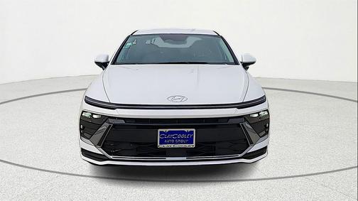 2026 Hyundai SONATA Hybrid Base