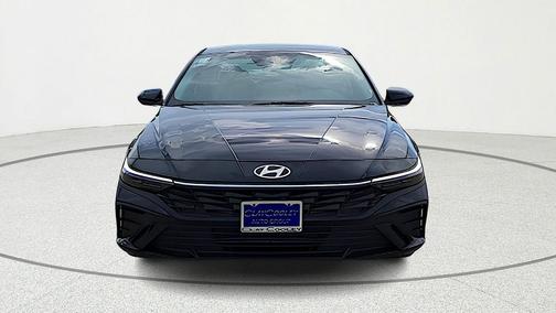 Abyss Black 2026 Hyundai ELANTRA SE