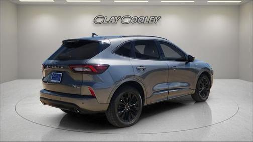 2023 Ford Escape ST-Line Elite