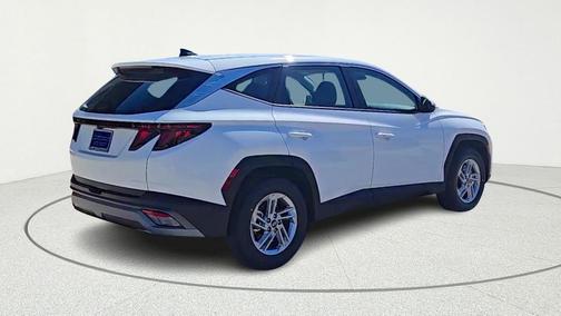 Serenity White Pearl 2026 Hyundai TUCSON SE