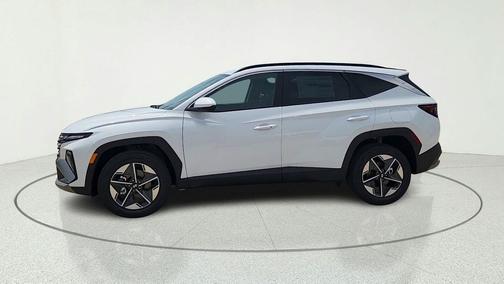 Creamy White Pearl 2026 Hyundai TUCSON Hybrid SEL