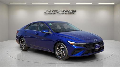 2025 Hyundai ELANTRA SEL