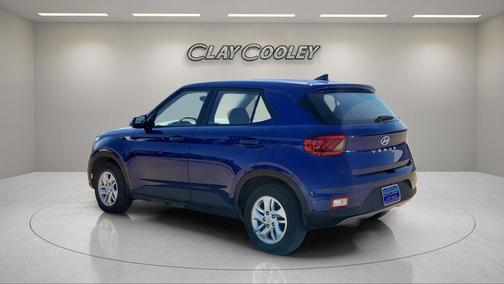2022 Hyundai VENUE SE