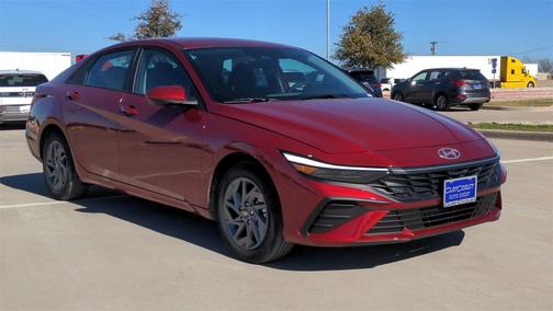 2024 Hyundai ELANTRA SEL