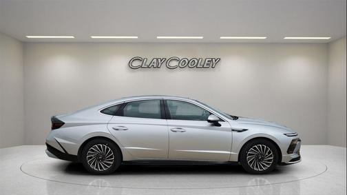 2025 Hyundai SONATA Hybrid Limited